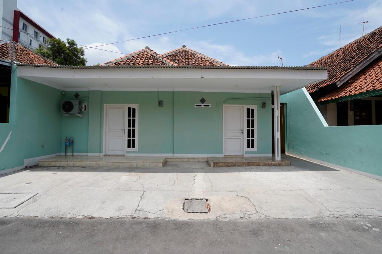 Oyo 91389 Anggrek Residence Syariah Soreang Kültér fotó