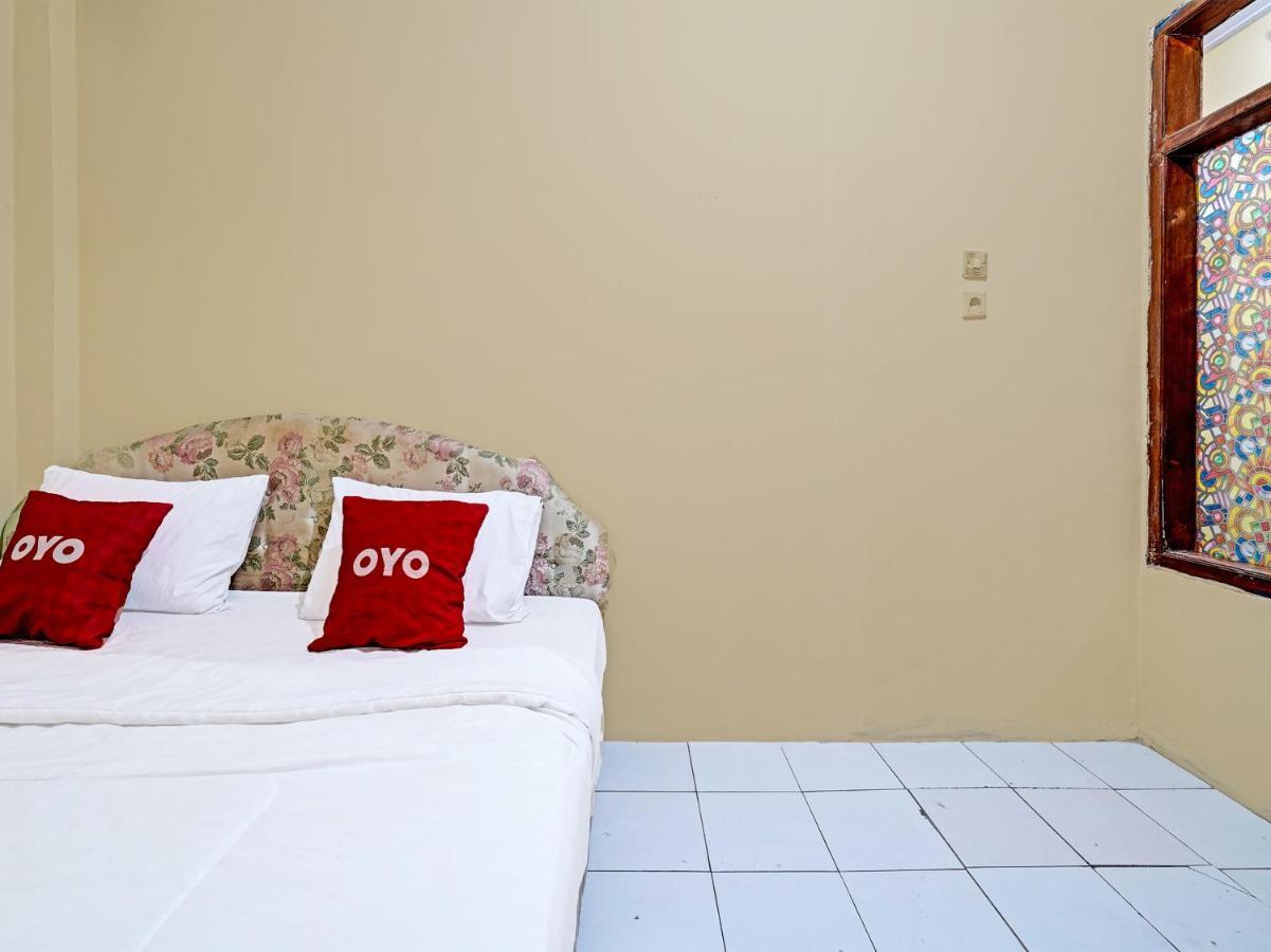 Oyo 91389 Anggrek Residence Syariah Soreang Kültér fotó